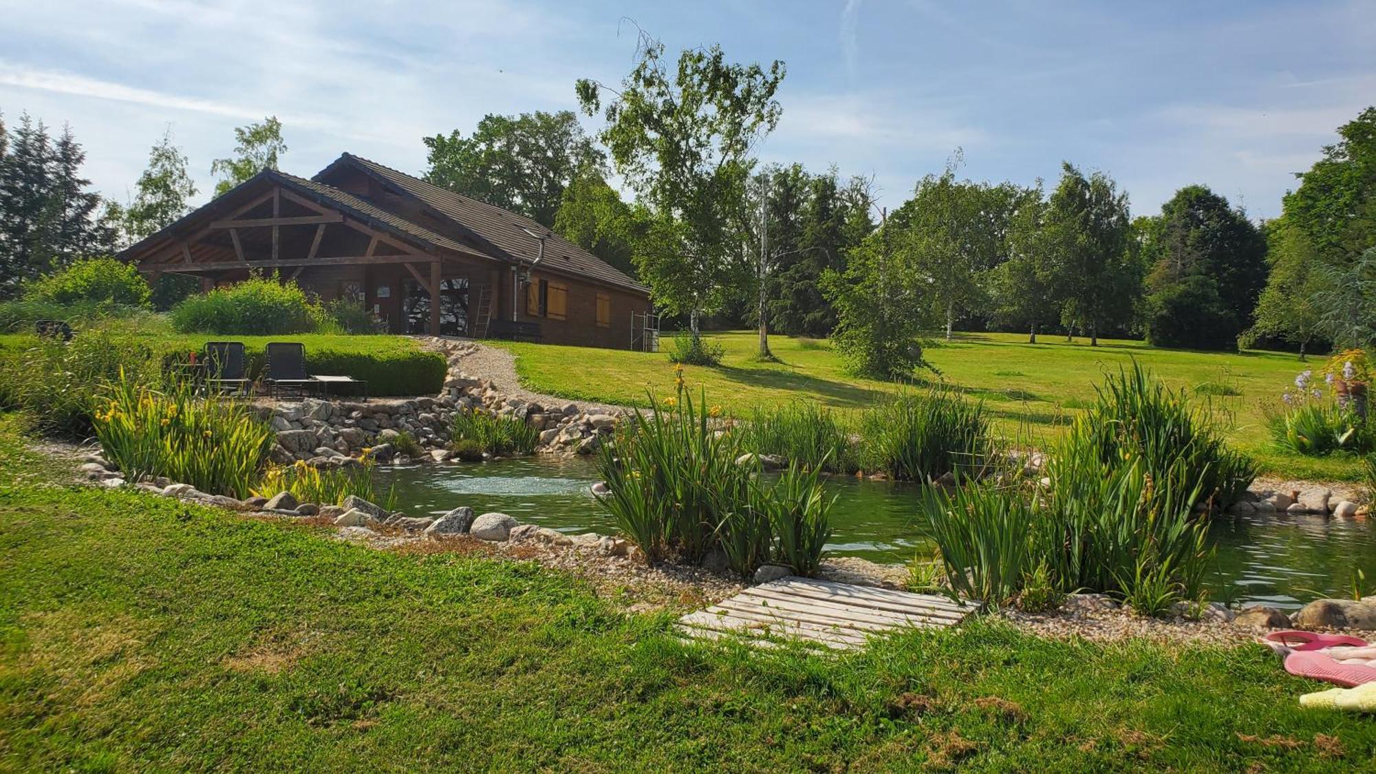 Grand Chalet Bourbon-Lancy Exterior photo